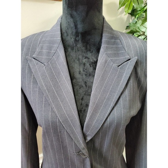 Norma Kamali Gray Polyester Single Breasted Three Buttons Fitted Blazer 12 - Picture 2 of 12
